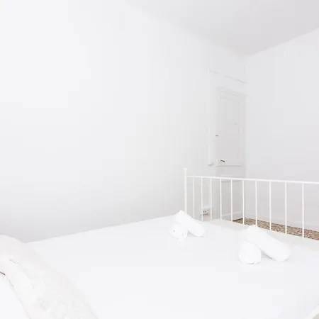 Homeholidaysrentals Arlene * קאללה
