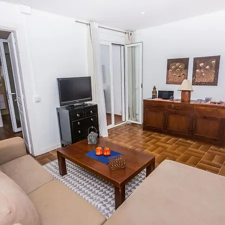 Homeholidaysrentals Arlene * Калелья